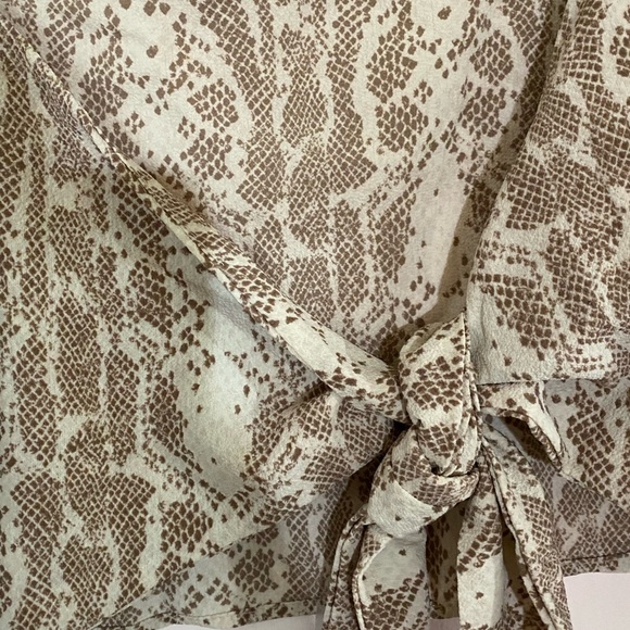 White tie-from snake skin print top, size S - Picture 5 of 5